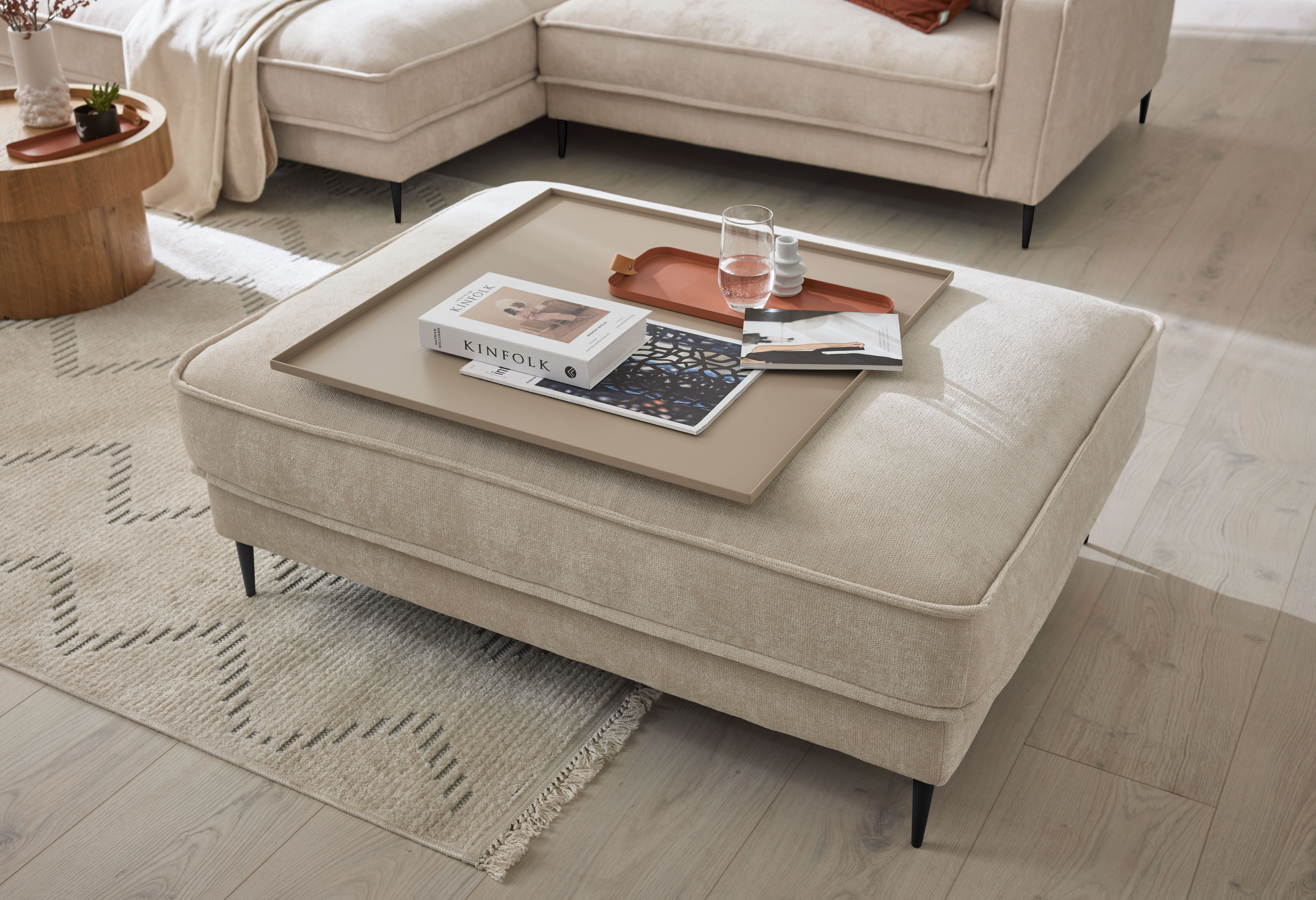 Roomio No. 4106 Hocker Beige 109 x 109 cm