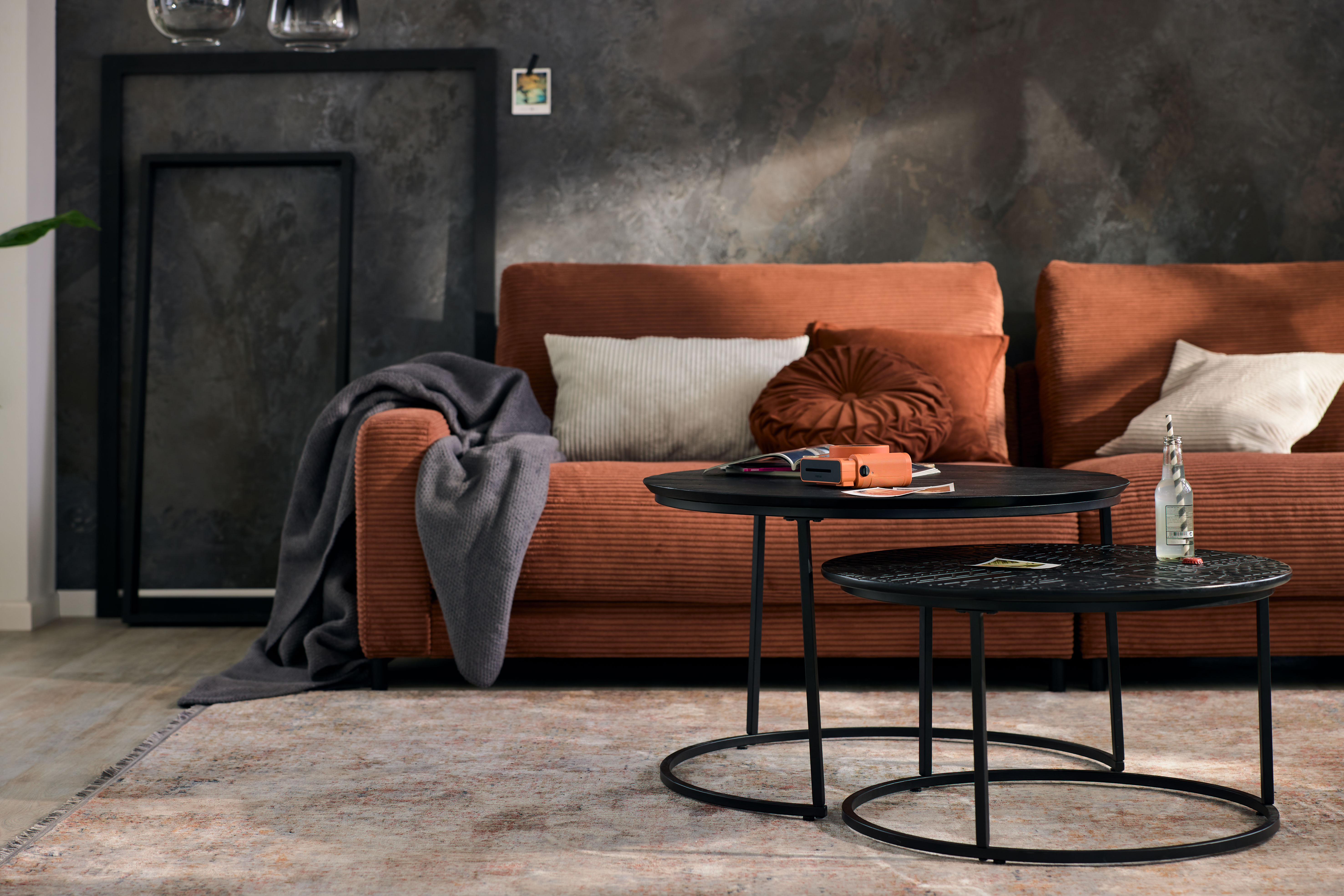 Roomio No. 2001 Couchtisch Mango massiv